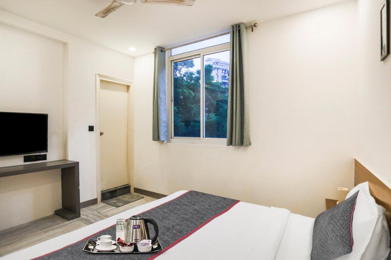 Townhouse 1142 Skyline 18 Near Palam Metro Station Hotel 3*